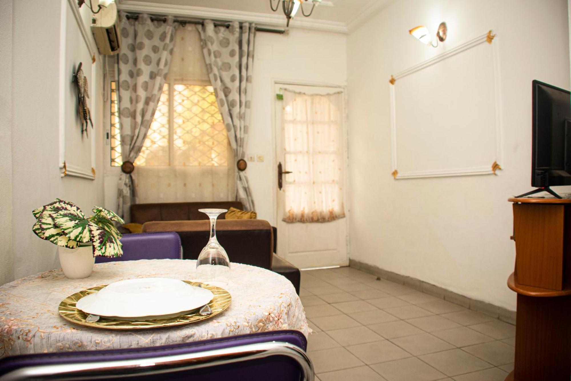 Clos D'Anthony Residence Bonanjo Douala Exterior photo